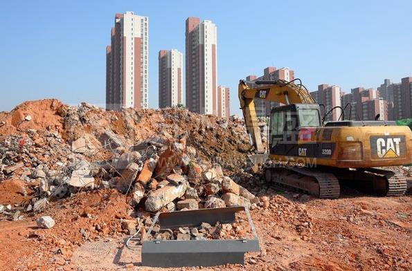 企業(yè)亂倒建筑垃圾最高罰100萬(wàn)